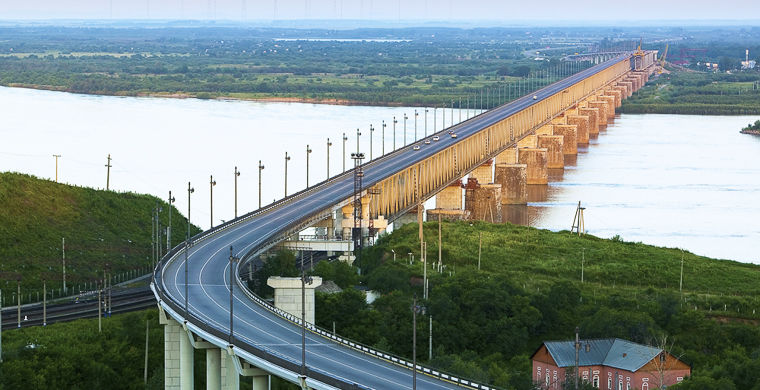 В китайском городе Чанша открылся причудливый пешеходный мост